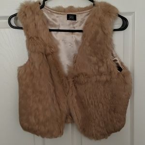 Faux fur crop vest